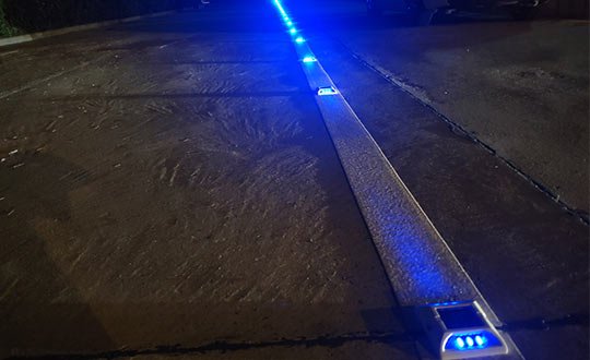 Aluminum Solar Powered LED Road Markers on Urban Roads in China