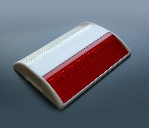 Overview of Plastic Road Studs: Key Components for Road Safety - Image 4