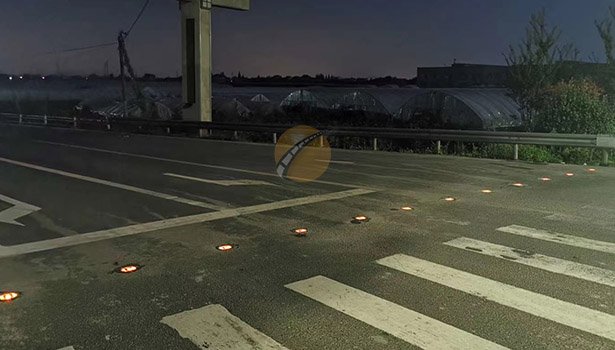 Complete Overview of Solar Road Stud Types: Exploring Materials, Functions, and Installation Techniques