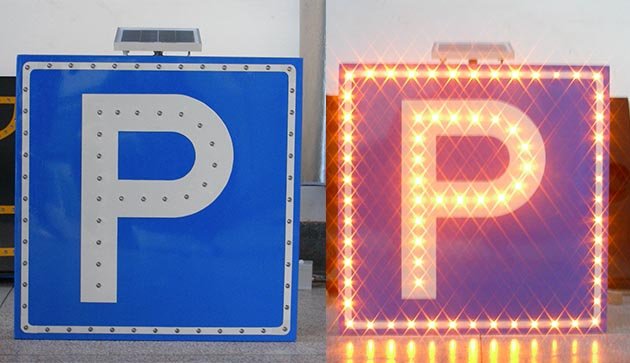 Solar parking sign