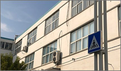 Solar Powered Crosswalk Sign