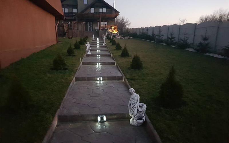 HENGMU Solar Road Stud Installation in Austria