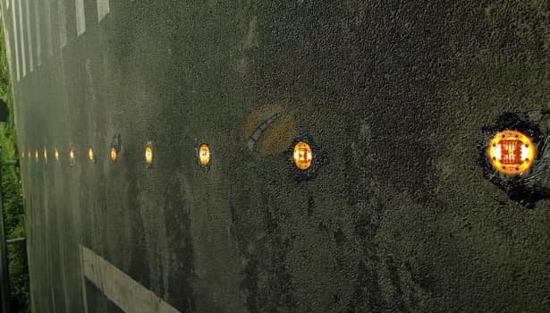 Road Reflectors at Night Help Prevent Accidents